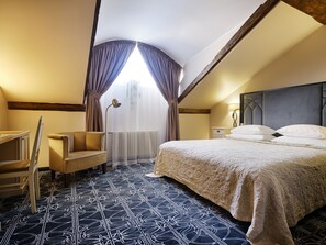 Sky Parlor Petite and Cozy | Minibar, desk, laptop workspace, iron/ironing board - Villa Ammende Restaurant & Hotel (Parnu)