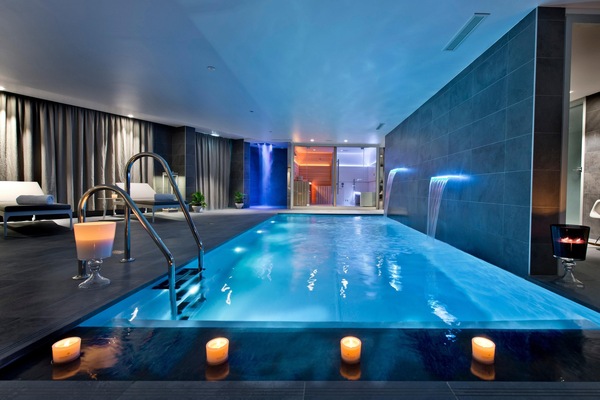 ์์ฆ๋ณ๋ก ์ด์๋๋ ์ผ์ธ ์์์ฅ, ์์์ฅ ํ๋ผ์, ์ผ๊ด์ ์์