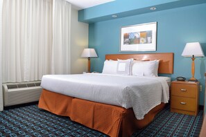 Premium bedding, minibar, in-room safe, desk - Fairfield Inn & Suites Marriott Effingham (Effingham)