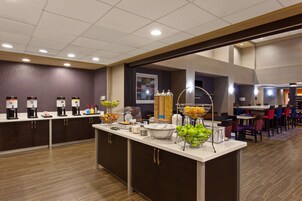 Desayuno buffet incluido todos los días 