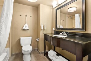 Two queen beds non smoking | Bathroom | Free toiletries, hair dryer, towels - Hampton Inn & Suites Merced (Merced)
