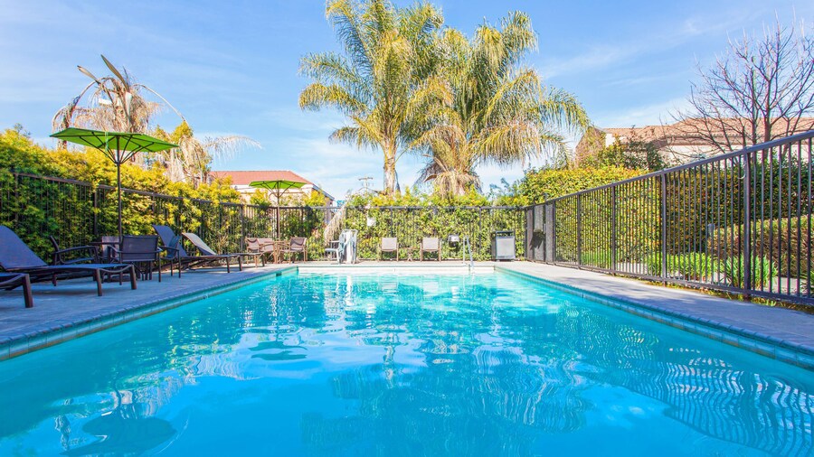 Hampton Inn & Suites Merced