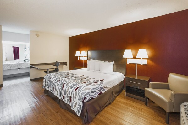 Premium bedding, desk, soundproofing, iron/ironing board