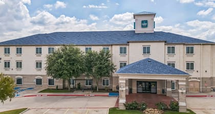 Clarion Inn & Suites Weatherford South