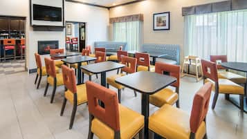 Frokostbuffé er inkludert hver dag