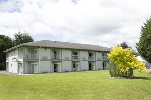 الإطلالة من المنشأة