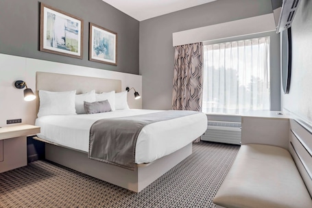 Desk, laptop workspace, iron/ironing board, WiFi