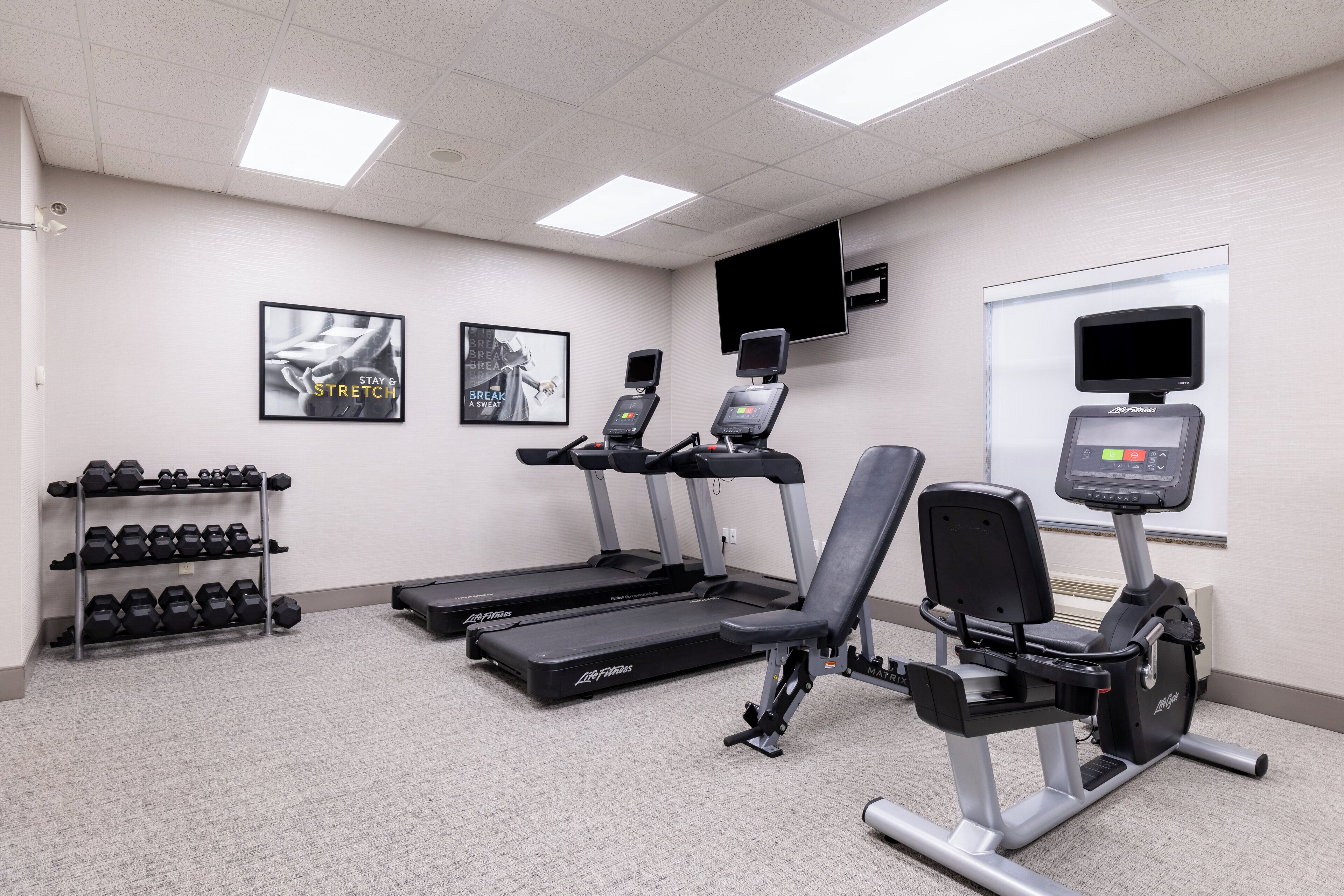 Photo - Staybridge Suites London by IHG
