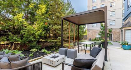 Staybridge Suites London by IHG