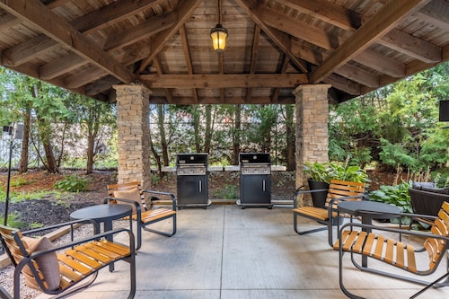 Staybridge Suites London by IHG