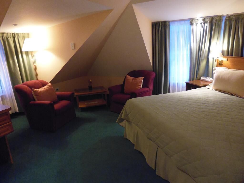 Ropa de cama de alta calidad y minibar 