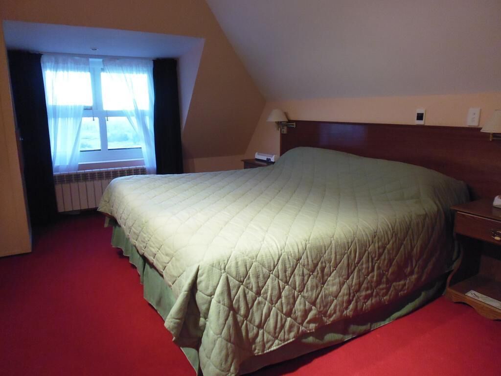 Ropa de cama de alta calidad y minibar 