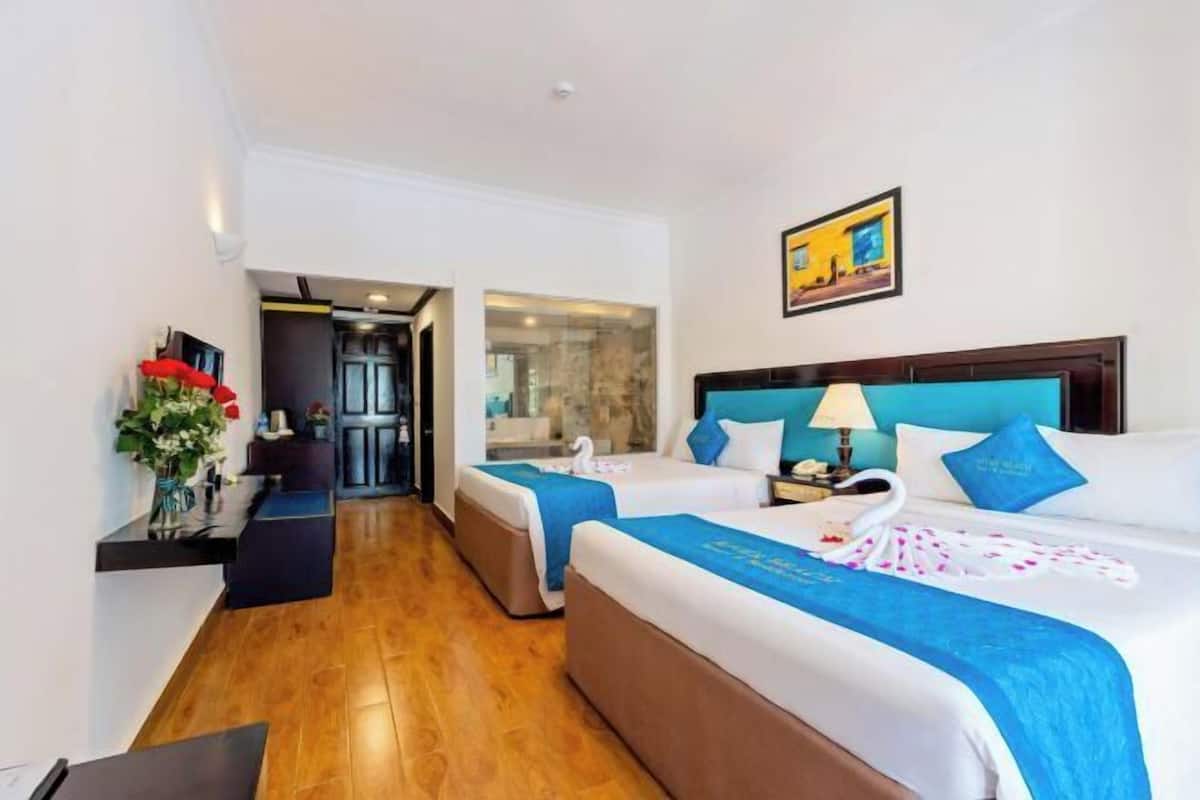 1 bedroom, minibar, in-room safe, desk