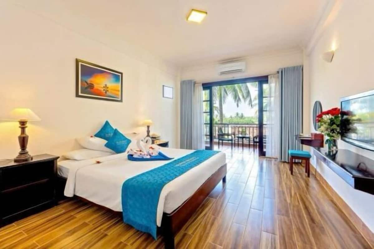 1 bedroom, minibar, in-room safe, desk