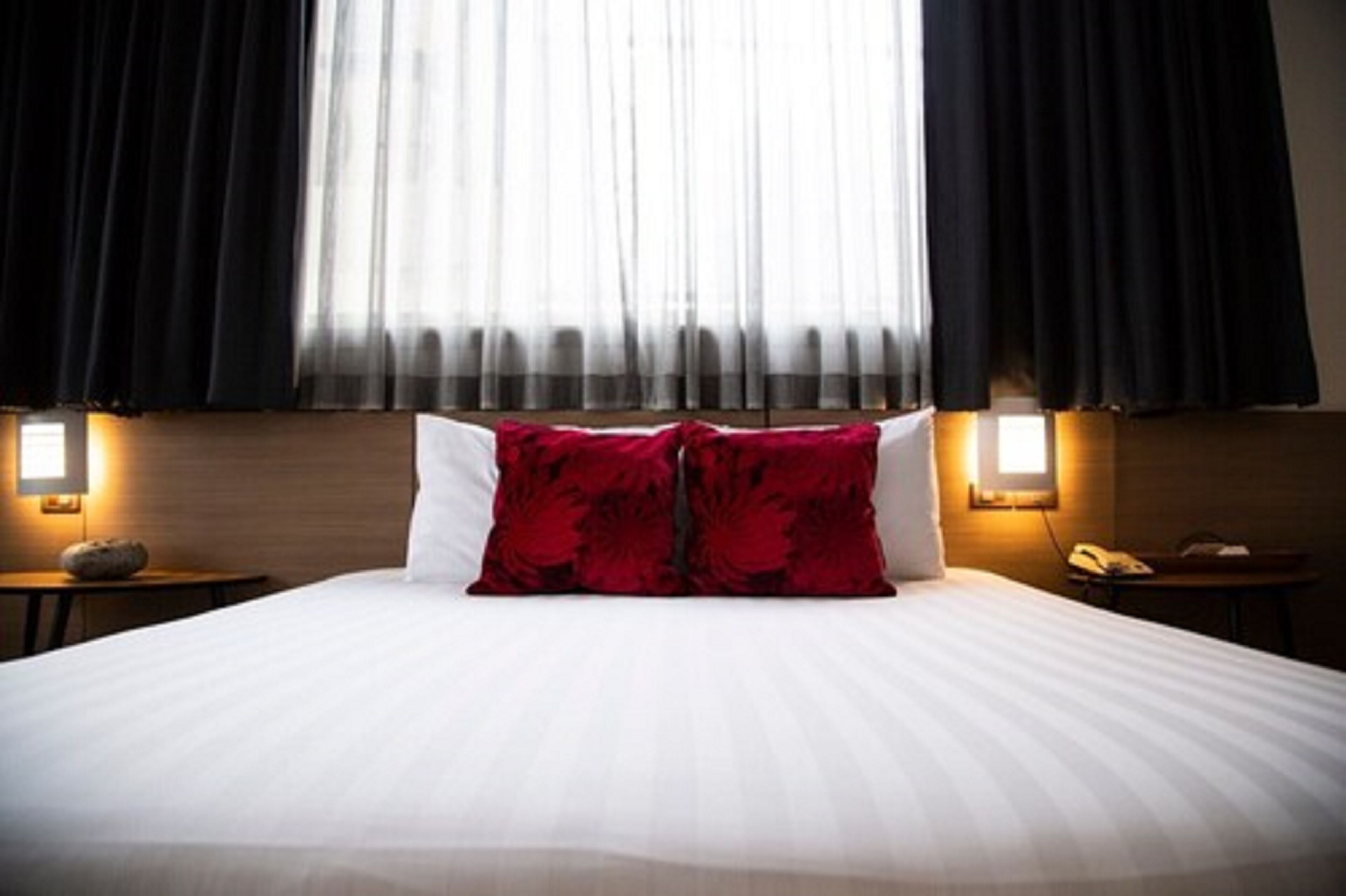 studio | minibar, in-room safe, desk, blackout curtains