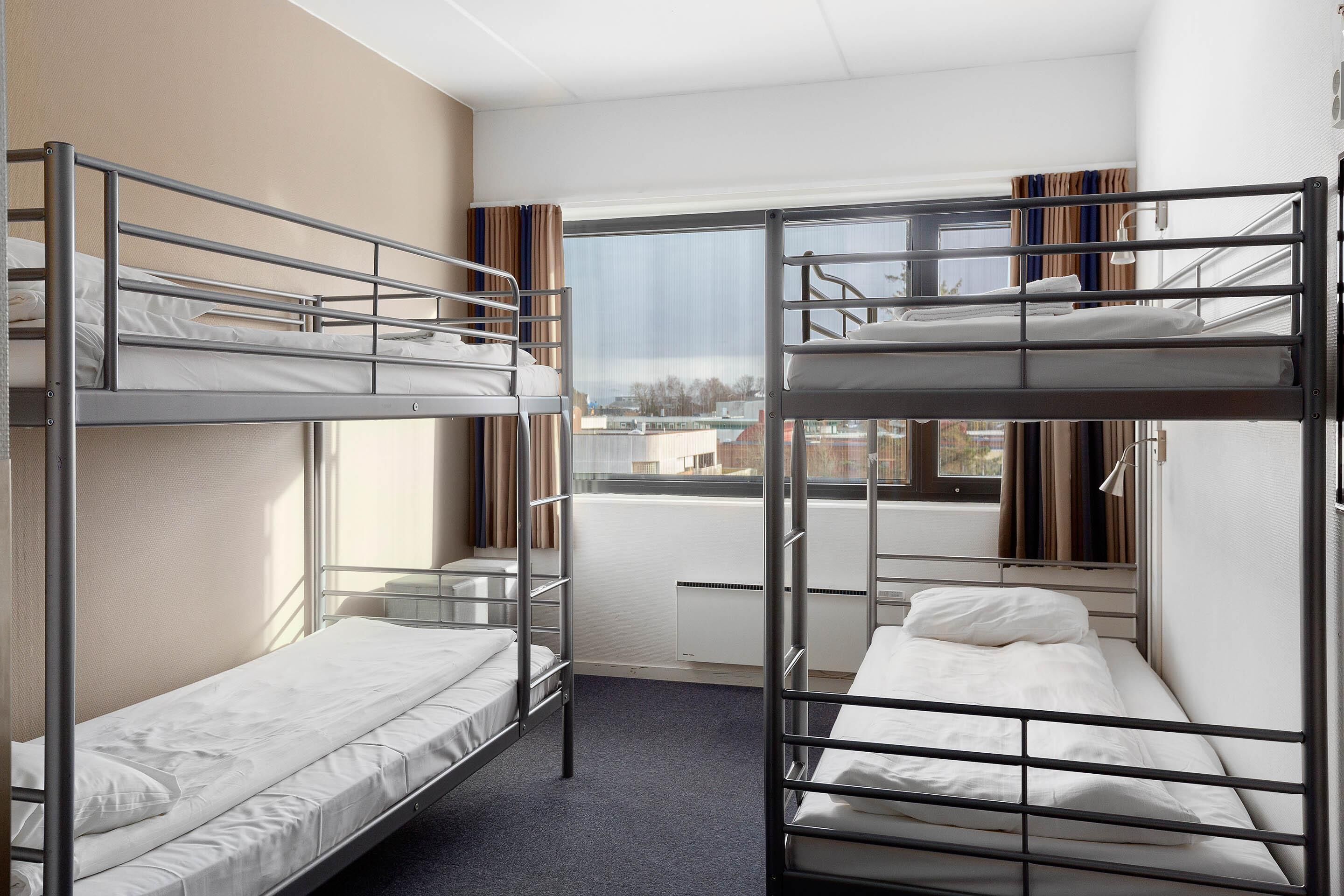 Family Room, Multiple Beds, Non Smoking