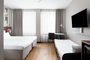 1 Schlafzimmer, Zimmersafe, Schreibtisch, Verdunkelungsvorhänge
