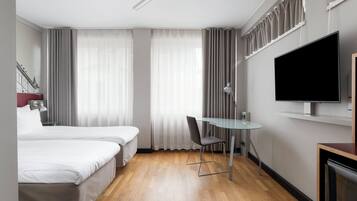 Chambre Standard avec lits jumeaux | 1 chambre, coffre-fort, bureau, rideaux d’obscurcissement
