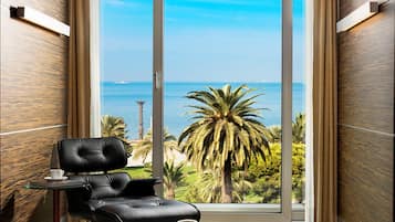 Tägliches Frühstücksbuffet (20 EUR pro Person)