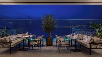 3 restaurants, breakfast, lunch, dinner served; Turkish cuisine