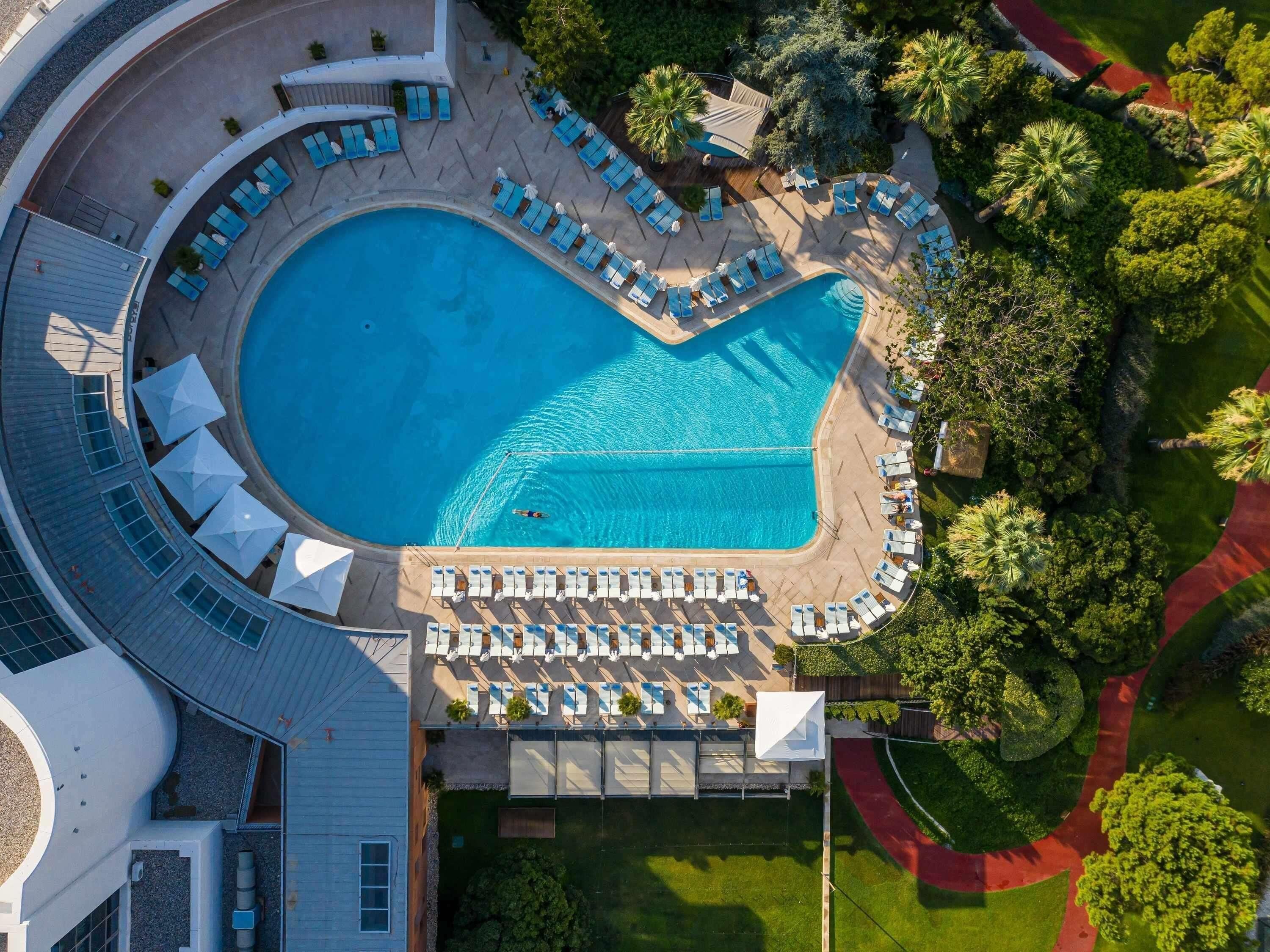 Indoor pool, seasonal outdoor pool