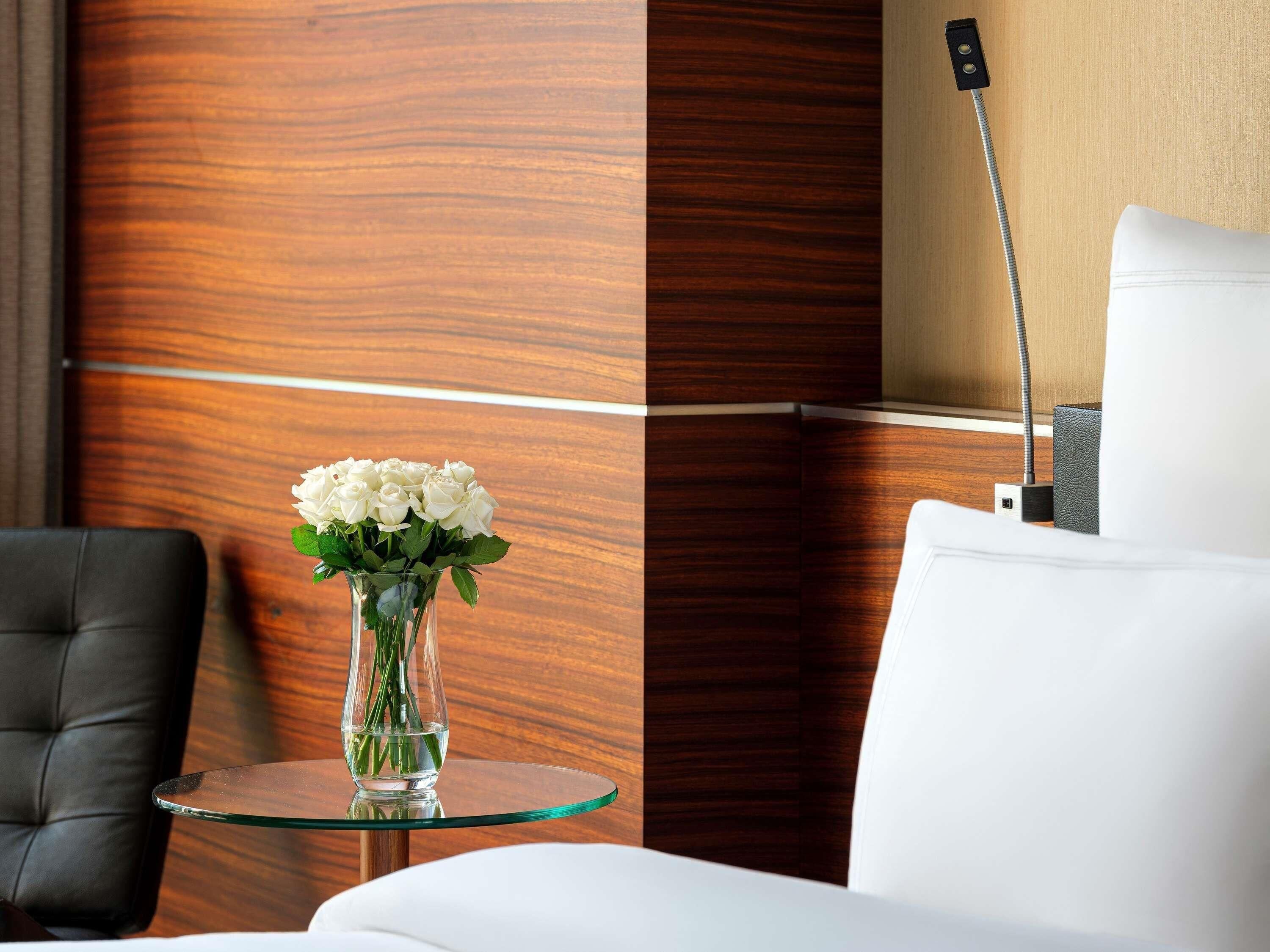 Phòng phong cách cổ điển, 1 giường cỡ king, quang cảnh thành phố | Bộ đồ giường cao cấp, minibar, két bảo mật tại phòng 