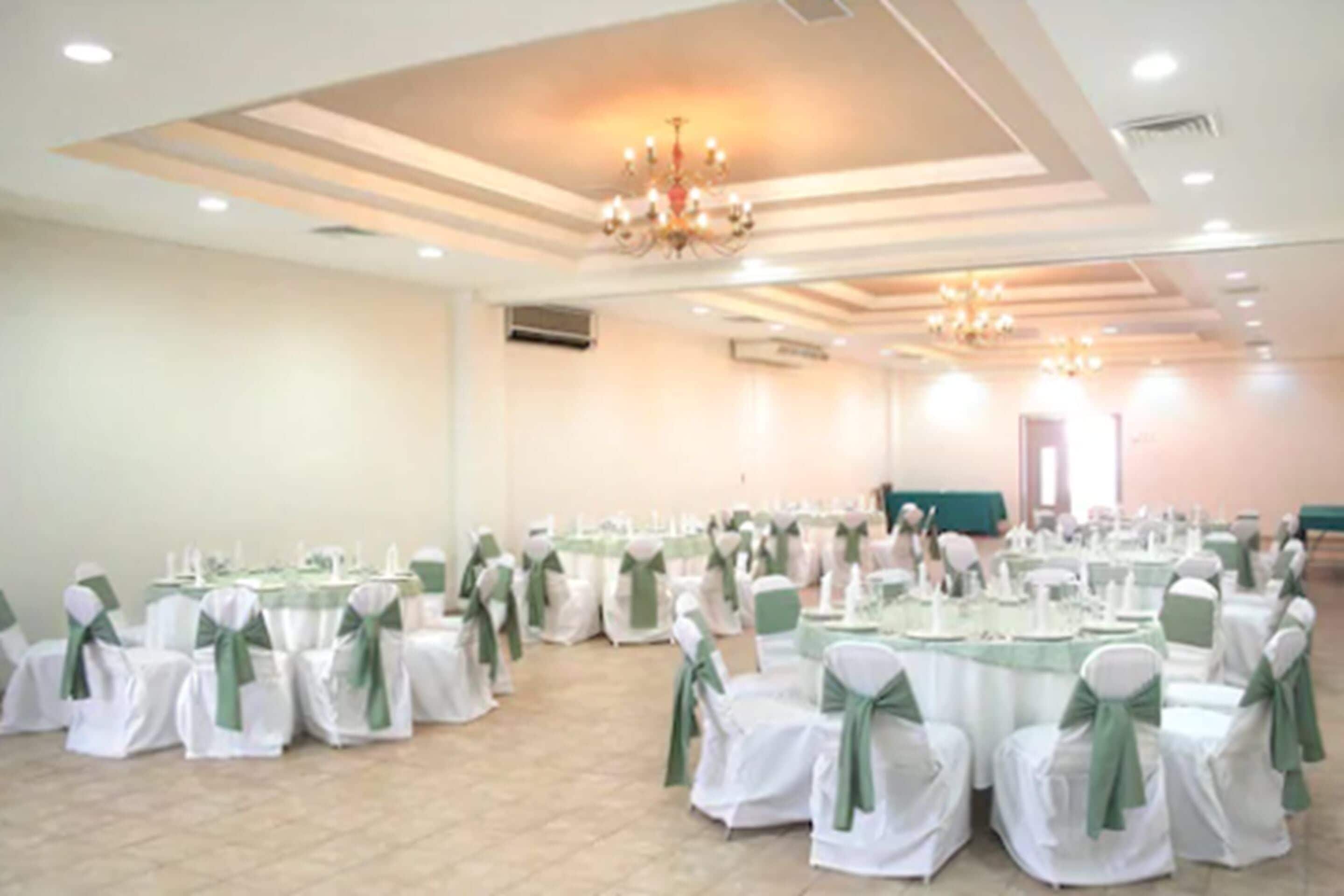 Banquet hall