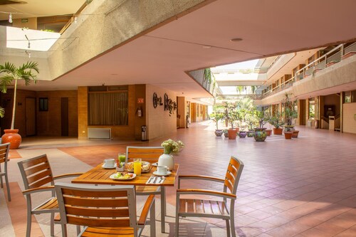 Best Western Plus Plaza Florida & Tower