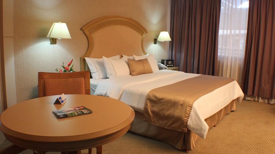 Best Western Plus Plaza Florida & Tower