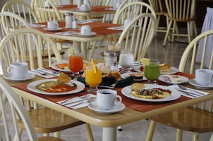 Desayuno continental incluido todos los días 