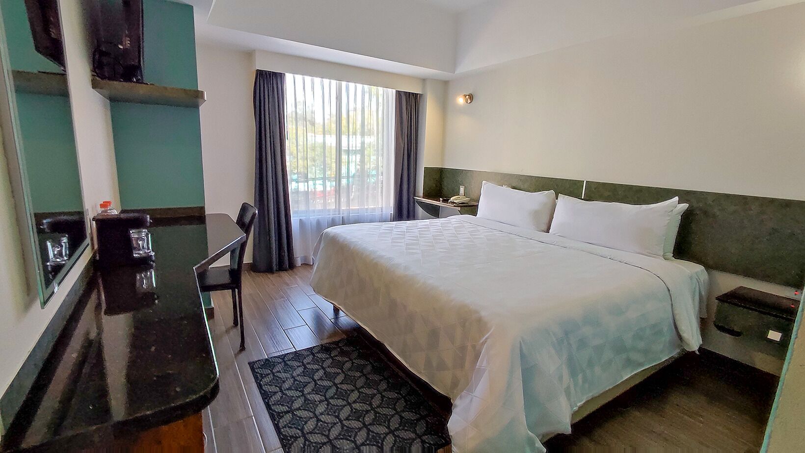 superior room, 1 king bed | 1 bedroom, in-room safe, desk, internet