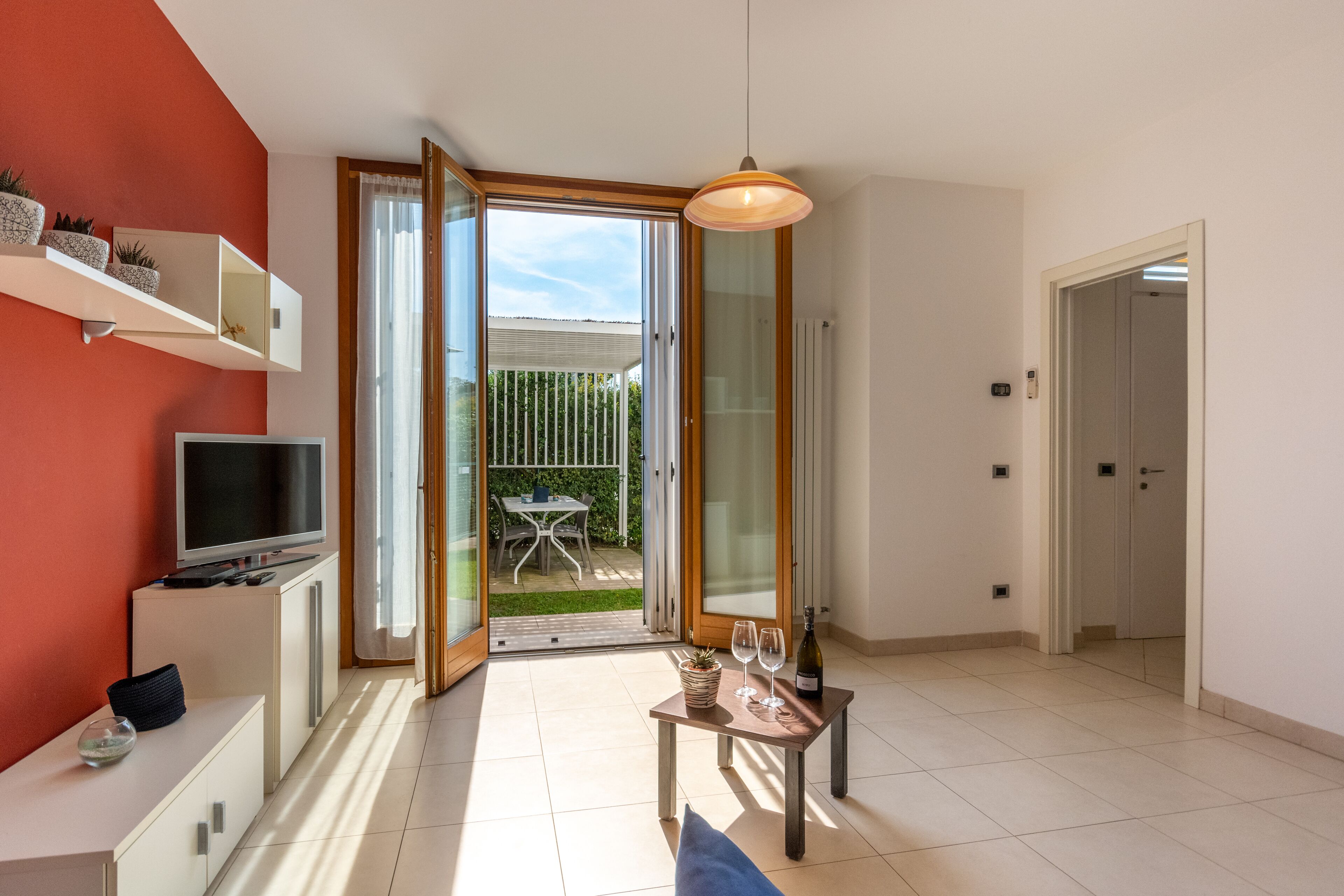 Apartment (2 levels- 6 pax) | Living area | TV, fireplace, ping pong