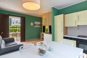 Villa, 2 Bedrooms | Private kitchen