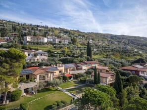 Aerial view - Residence Ca' del Lago (Torri del Benaco)