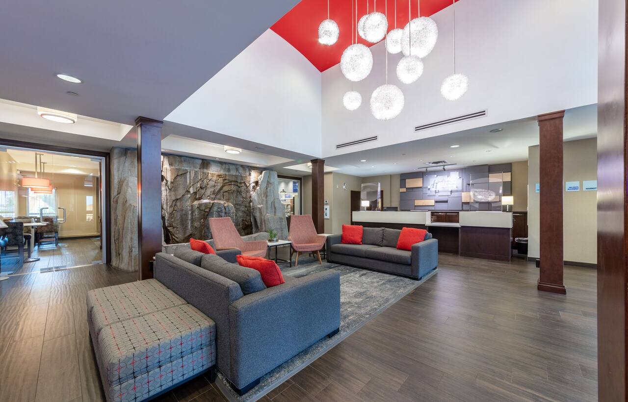 Holiday Inn Express Hotel & Suites Riverport Richmond by IHG