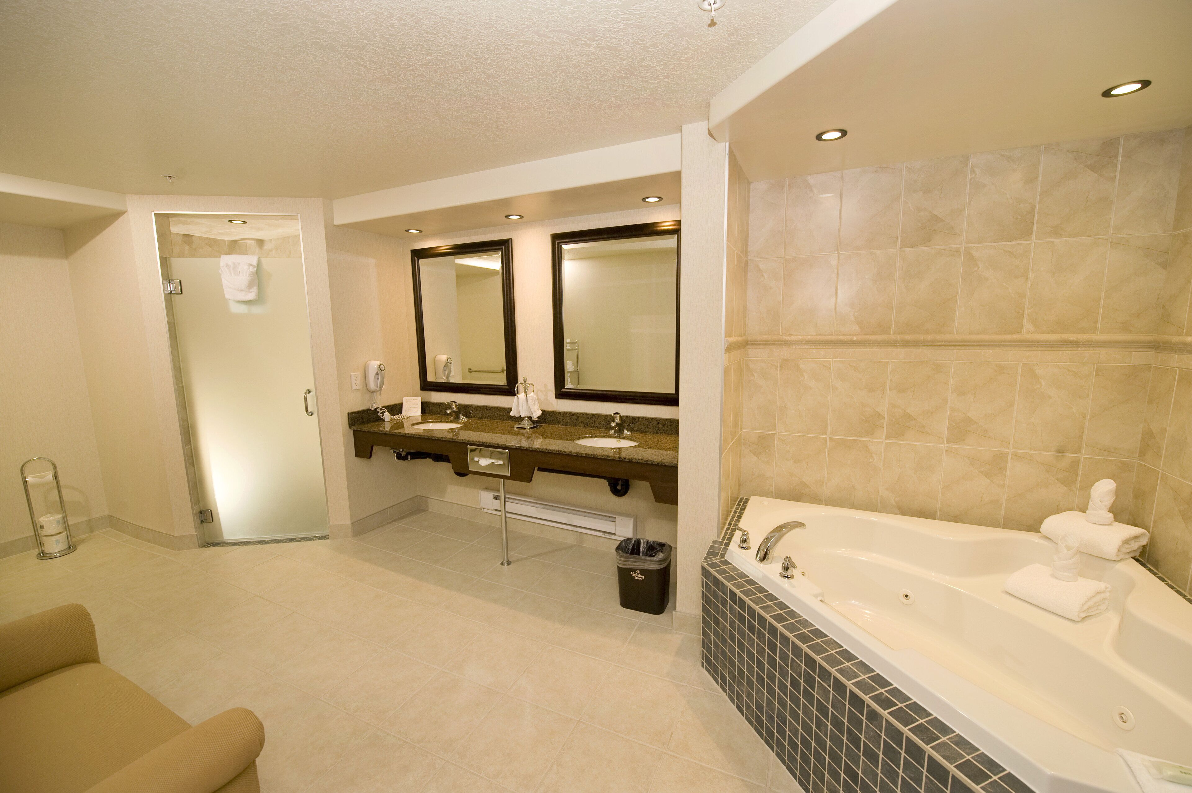 Photo - Holiday Inn Hotel & Suites-West Edmonton by IHG