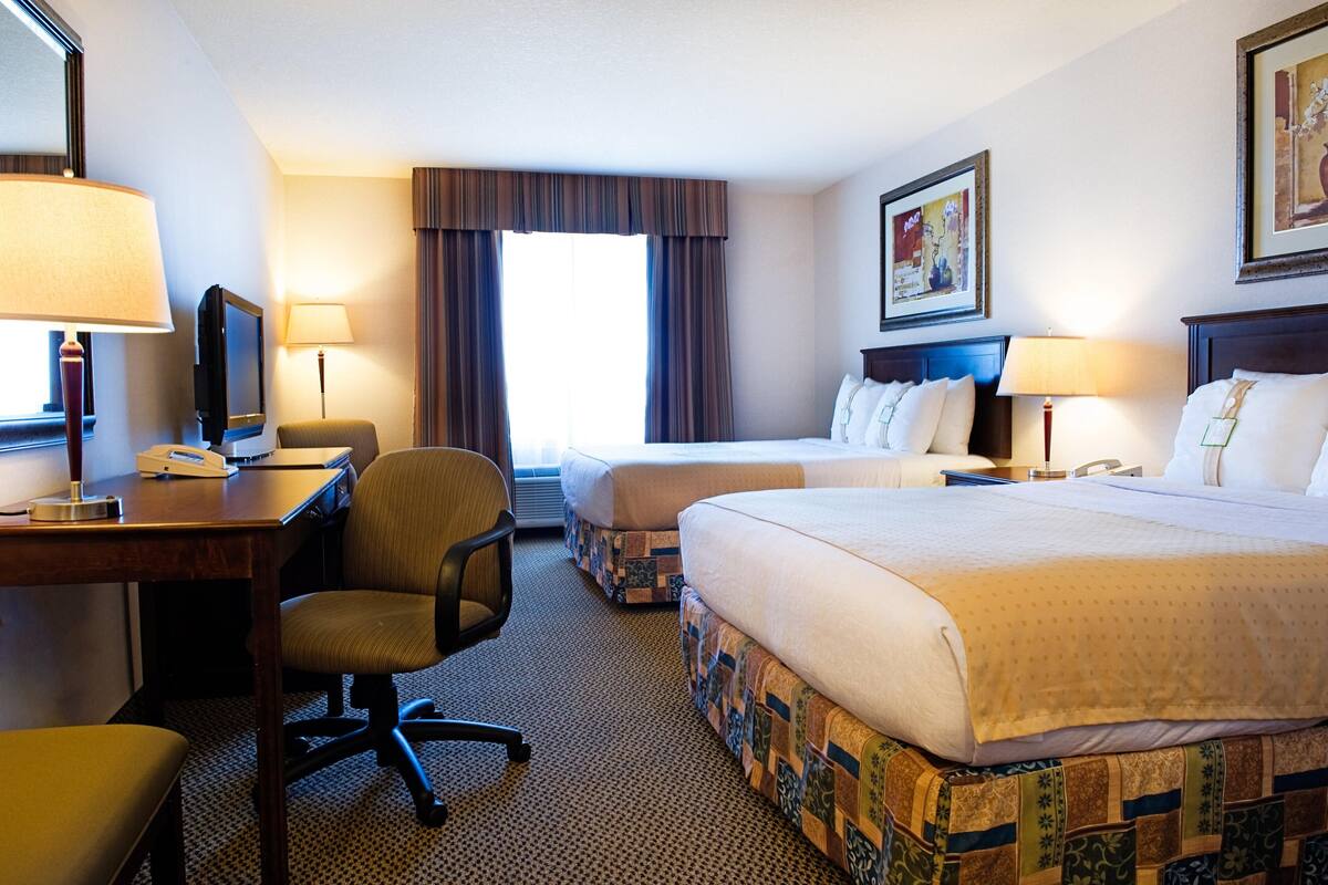 In-room safe, desk, laptop workspace, iron/ironing board