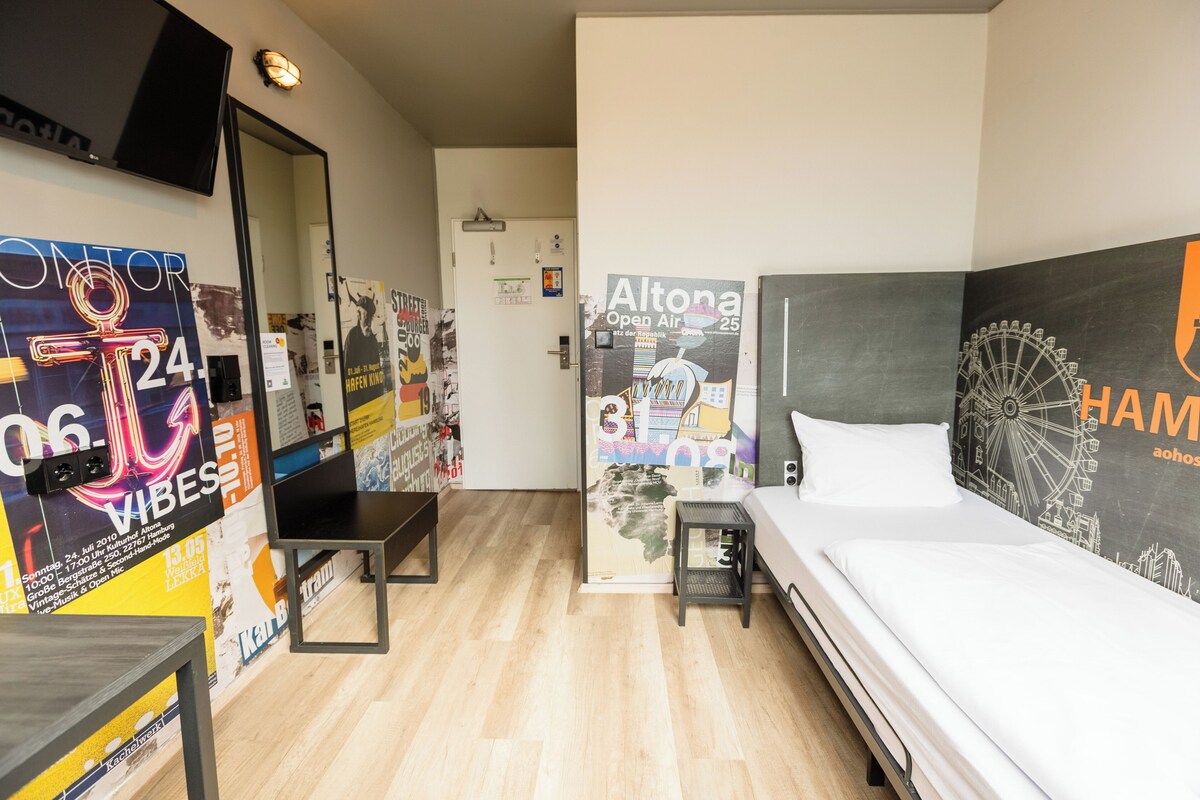 Eenpersoonskamer | Een strijkplank/strijkijzer, gratis wifi, beddengoed