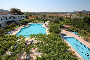Outdoor pool, pool umbrellas