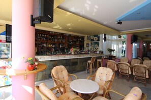Bar (en el alojamiento)