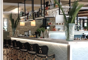 Poolside bar - Acapulco (Lloret de Mar)