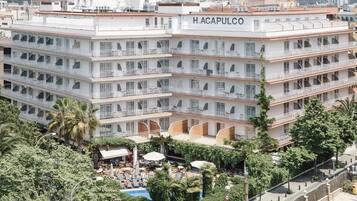 Fachada de la propiedad