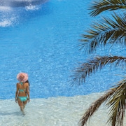 Costa Encantada Suites & Resort