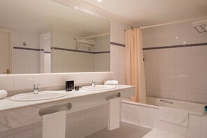 Free toiletries, towels - htop Caleta Palace (Castell-Platja d'Aro)