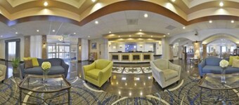 Holiday Inn Express & Suites Tacoma South - Lakewood by IHG