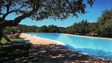 Seasonal outdoor pool