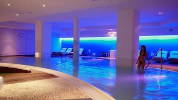 Couples treatment rooms, sauna, spa tub, steam room, Turkish bath