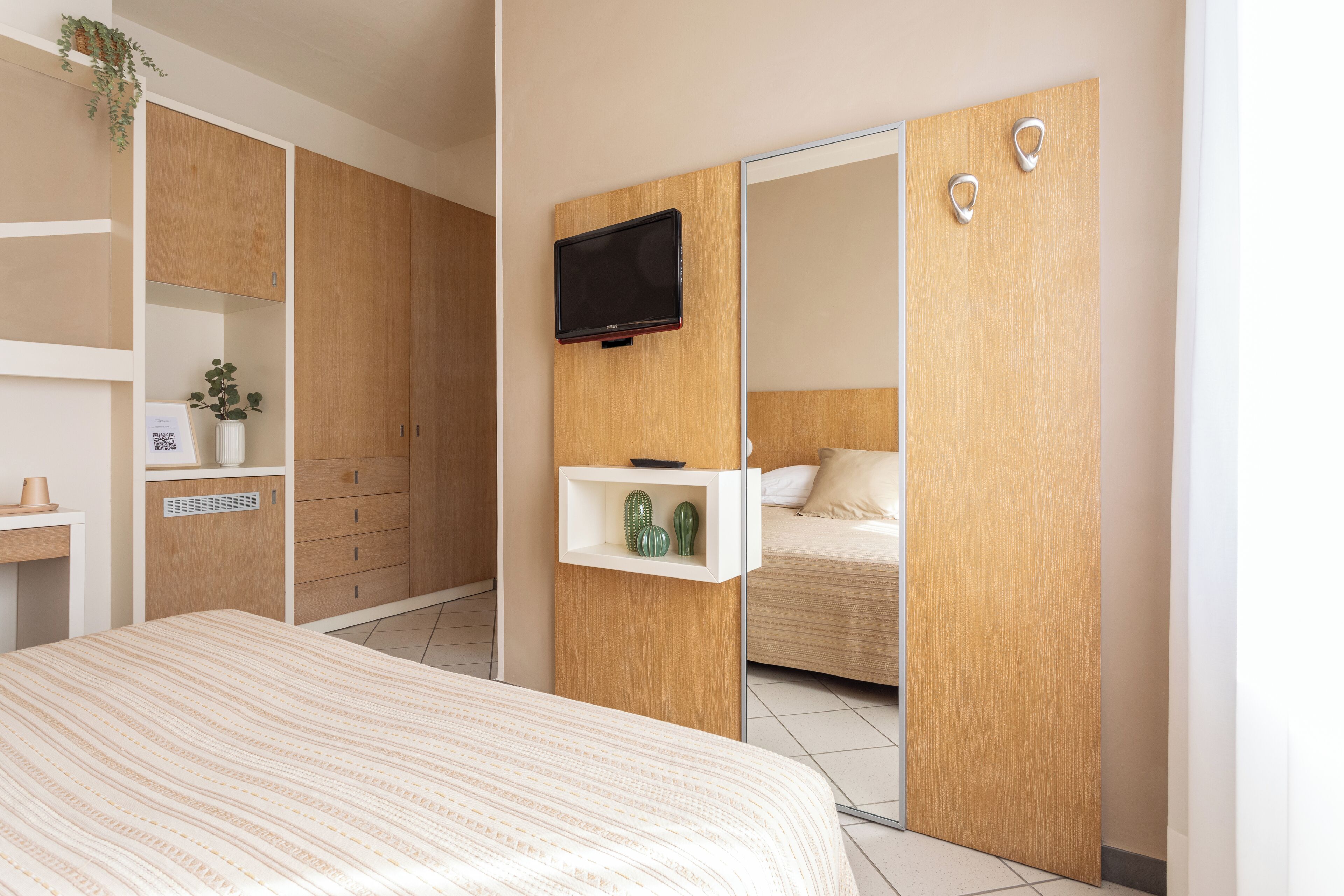 1 bedroom, in-room safe, desk, free wifi