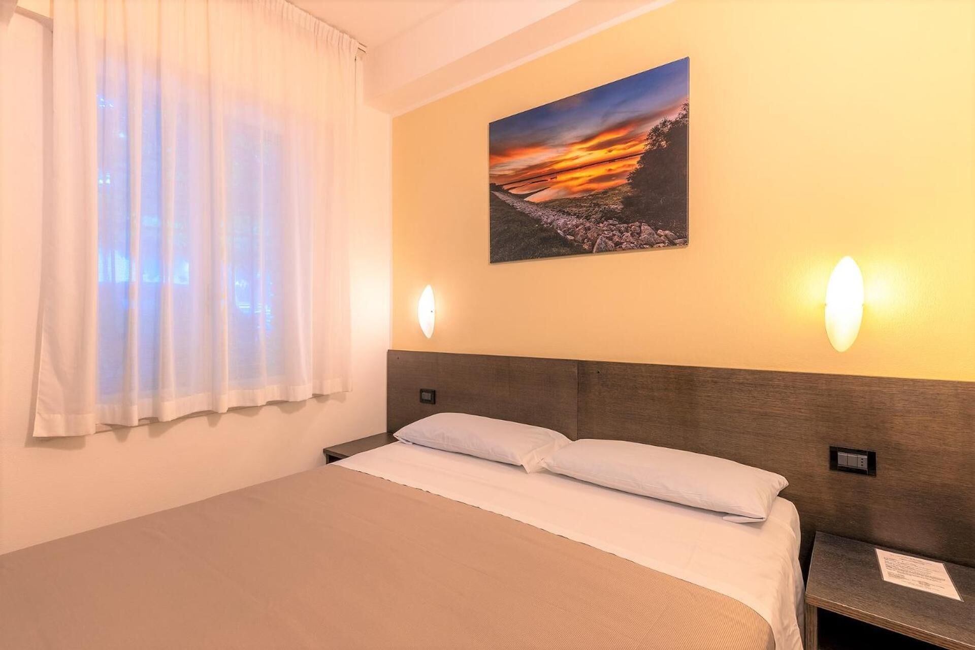 1 bedroom, in-room safe, desk, free wifi