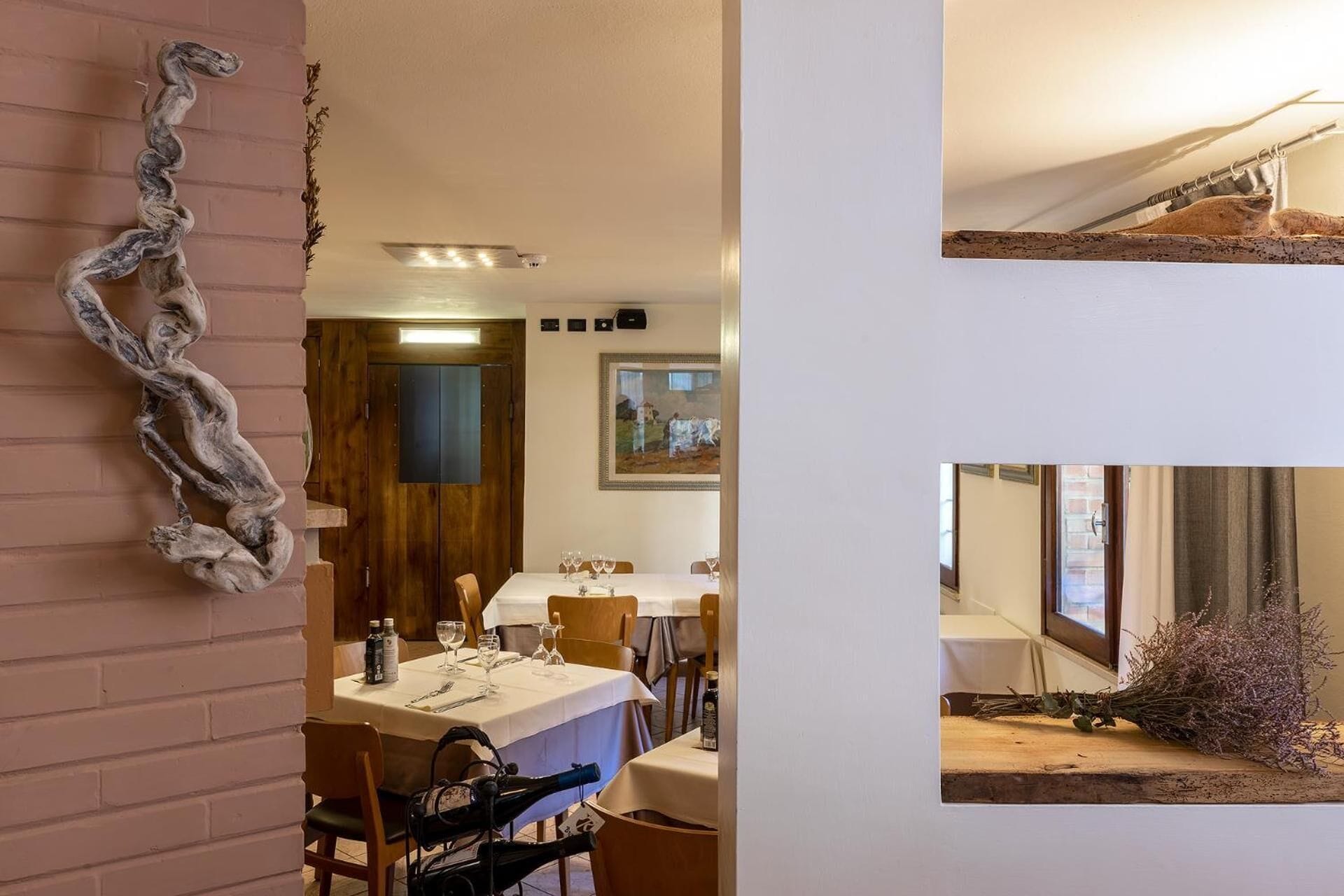 Abendessen, italienische Küche, Blick auf den Pool 